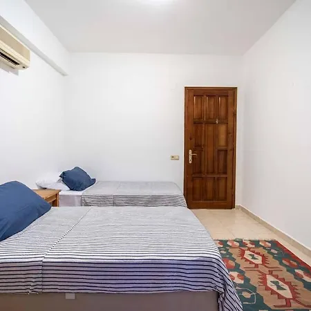 Apartment Azure With Sea View In *