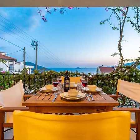 Azure With Sea View In Apartment